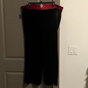 NWOT John Mark Red and Black Velvet Lounge Pants